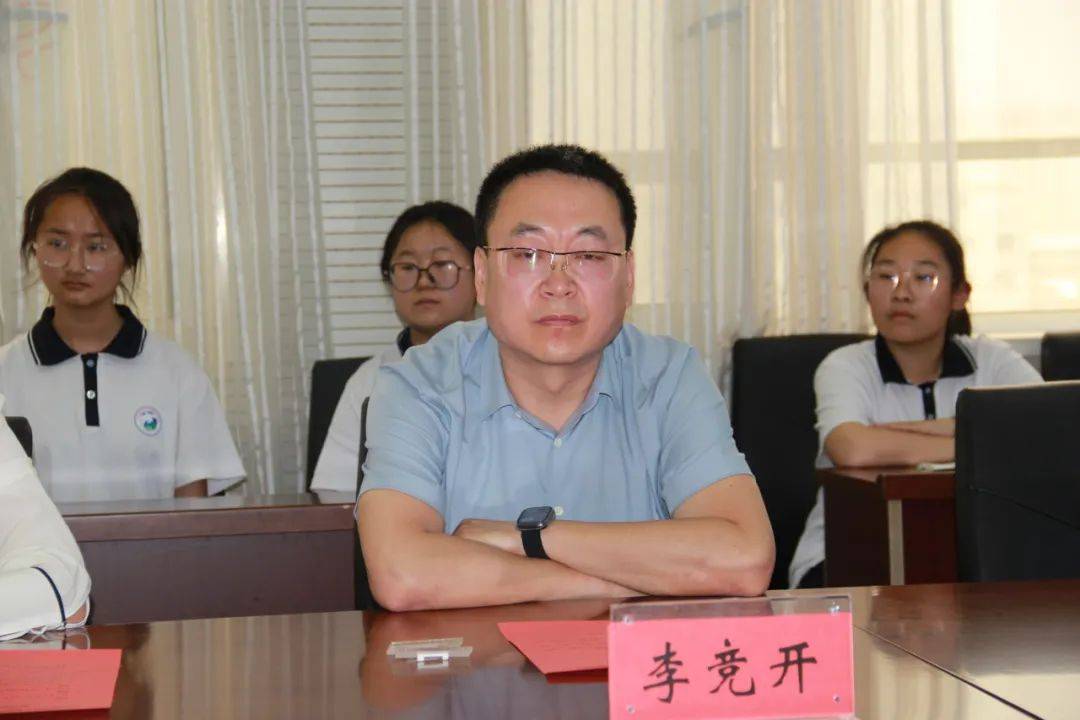 忻州市委书记图片