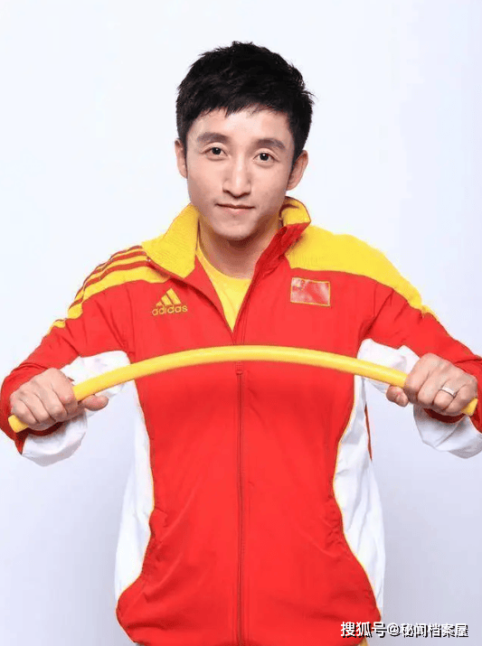 却输在"个子矮"上,这4位男星的身高太不懂事了_梁朝伟_杨洋_林志颖