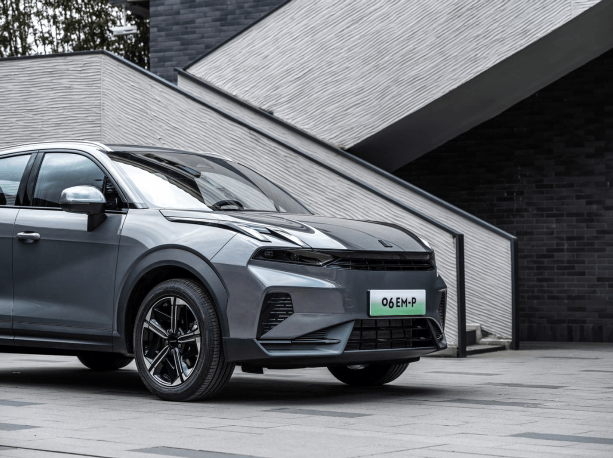 新车上市!领克06 em-p 126长续航max版引领精致生活