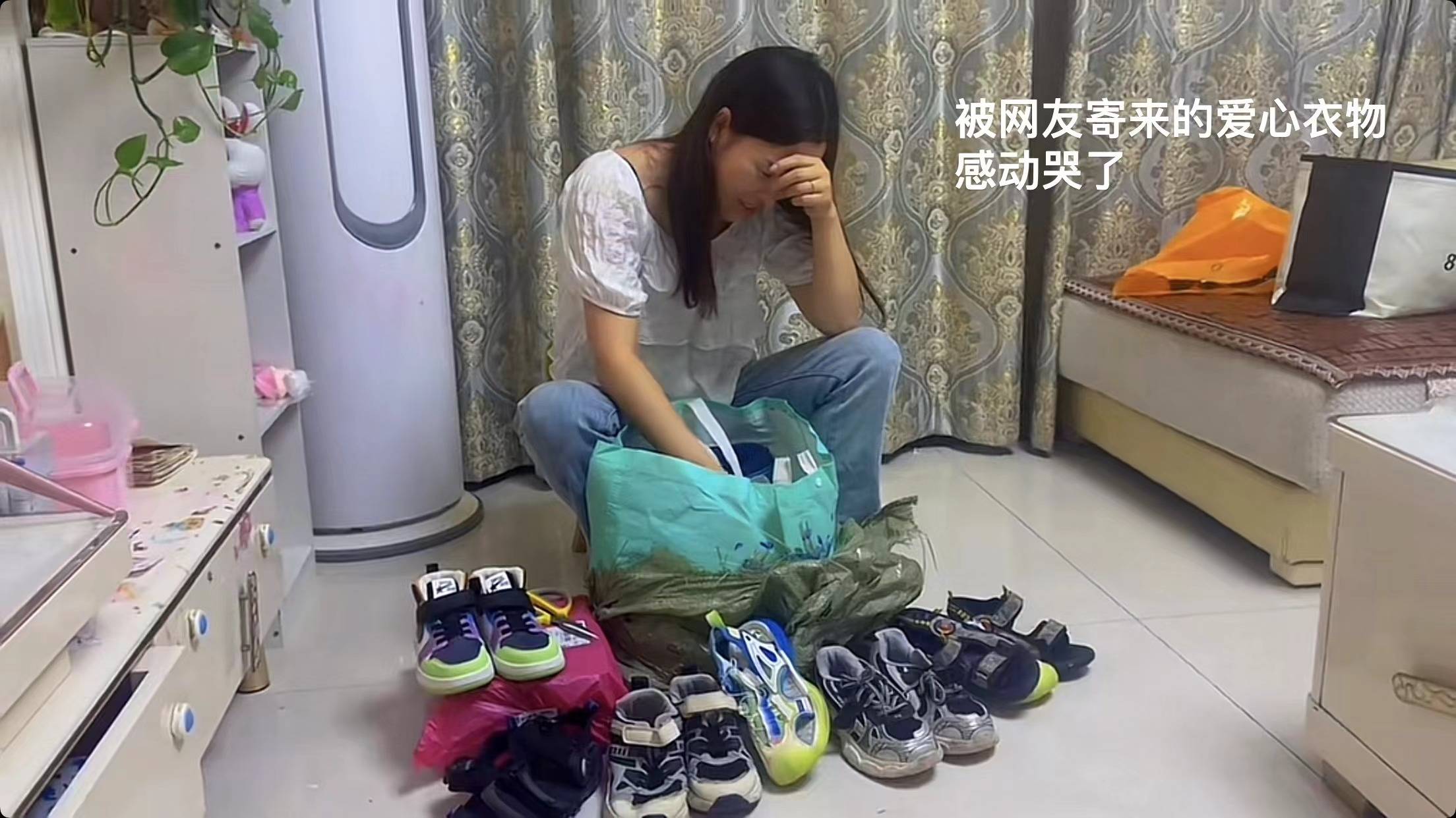 泪崩了!河南信阳乡村教师去家访,刚到同学家里就泪流不止