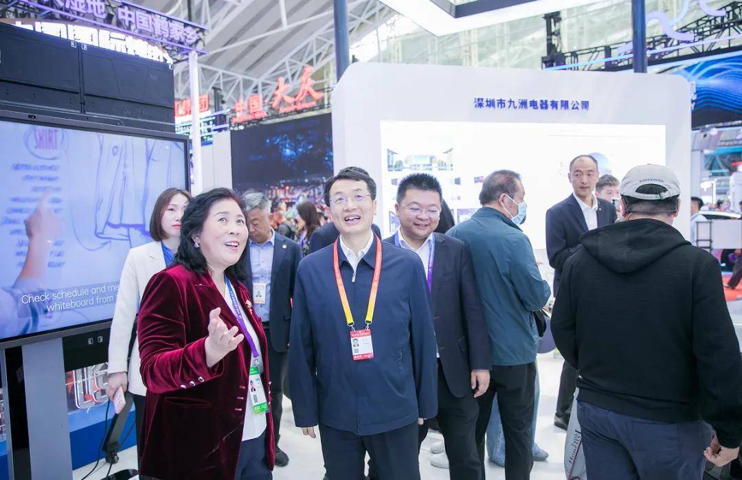 合作 互信 机遇丨深圳展团亮相哈洽会