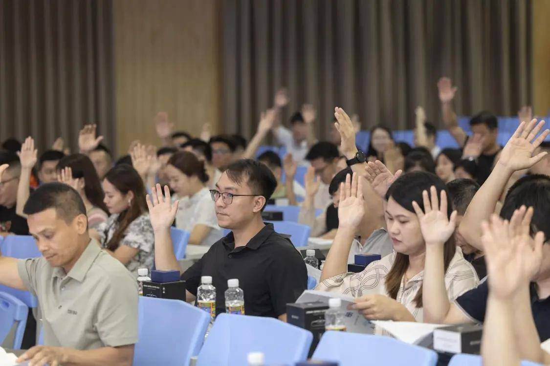 海口实验中学校友总会成立大会暨第一届第一次会员大会举行