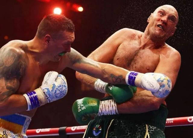 乌西克击败泰森·富里,统一重量级拳坛霸主!_回合_技术_体重