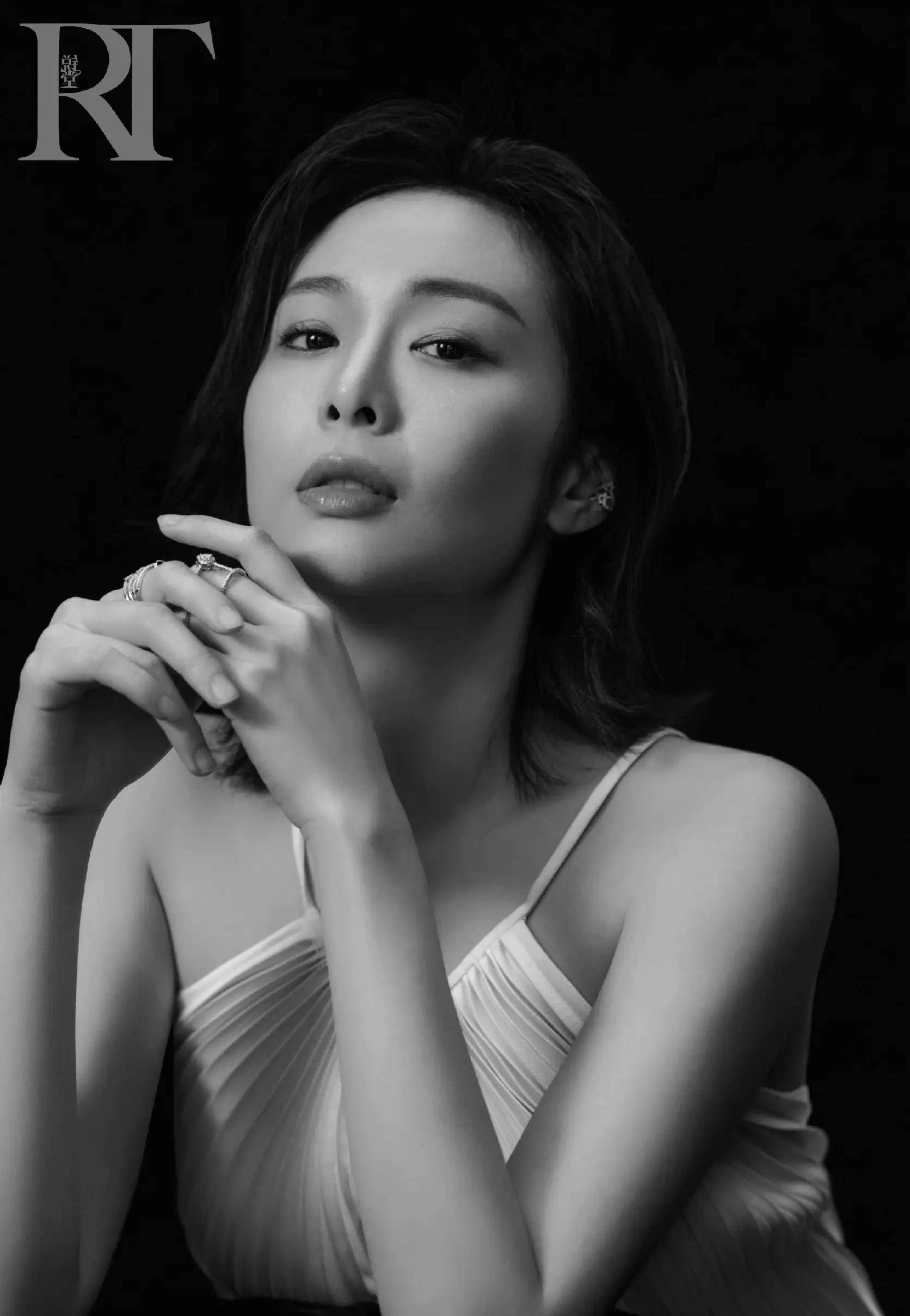 大嫂高叶,集演技,颜值,身材与时尚性感于一身