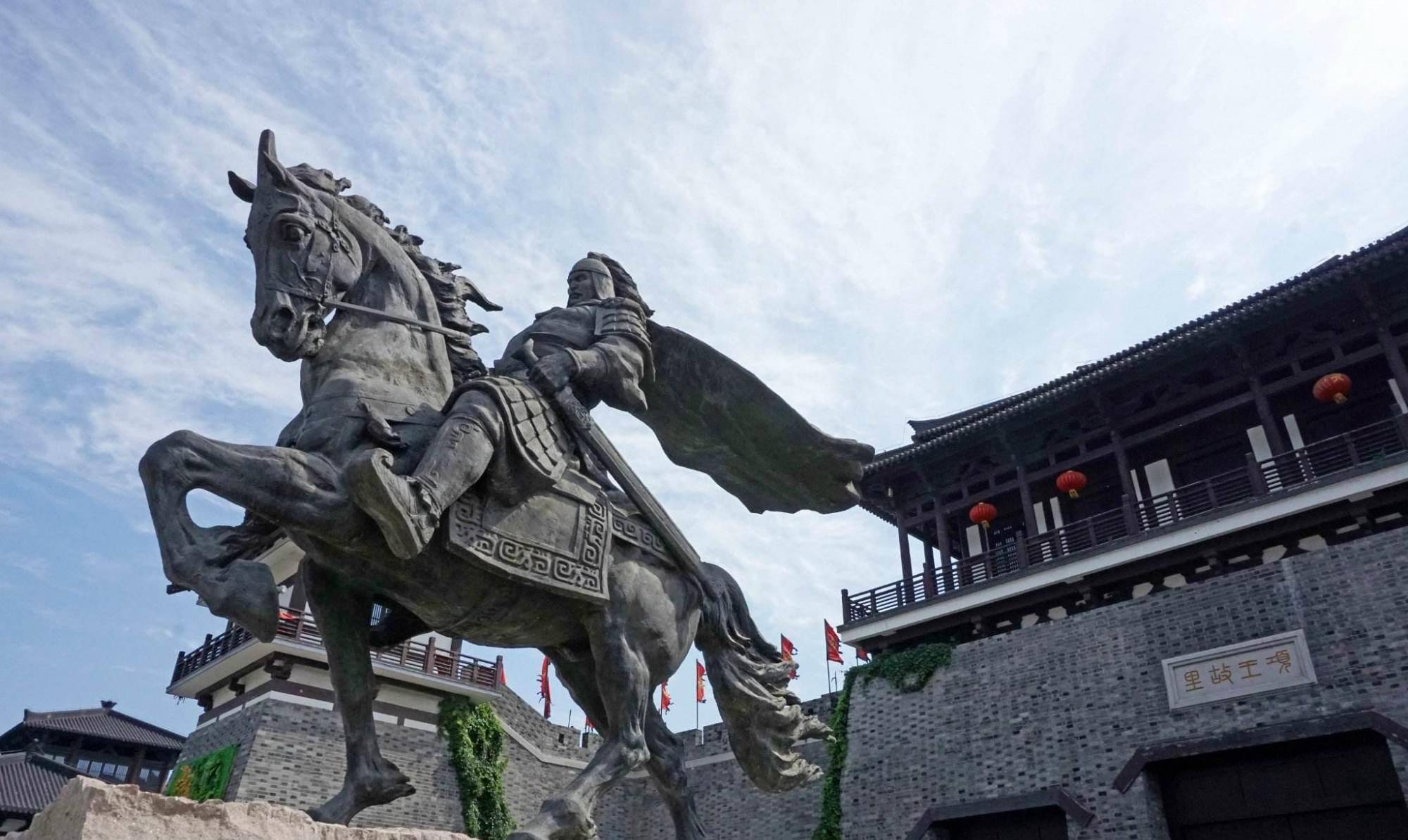 都是在乌江亭写评论项羽的诗,王安石为什么就高人一等呢