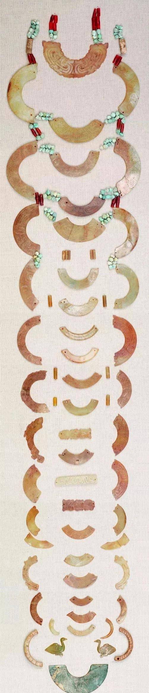 古代精致男子,腰间都有一间杂货铺