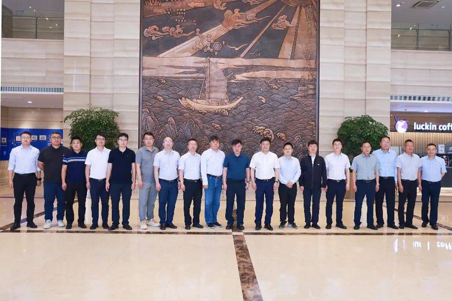 云南省楚雄彝族自治州副州长李勇到海亮集团考察