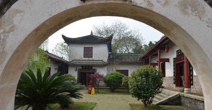 白彦虎为什么宁死不降?民间传说有假,左宗棠不会放过他才是真的