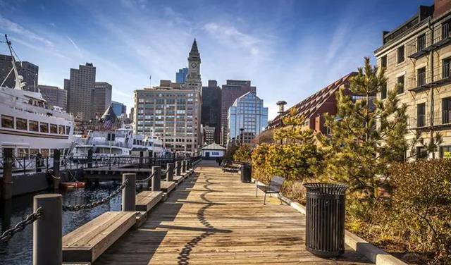 17,18世纪之交,新英格兰地区经济中心的辐射效应是什么?