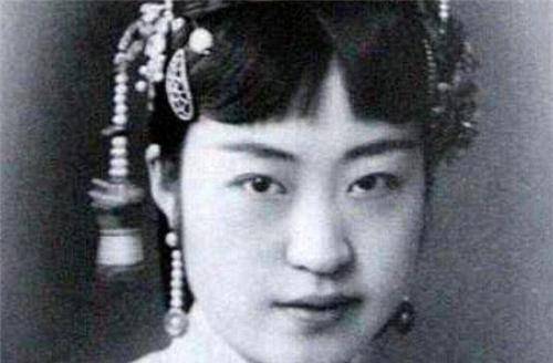 民国"顶级渣女":嫁最有钱的丈夫,有最风流的情人,活到了91岁_唐怡莹