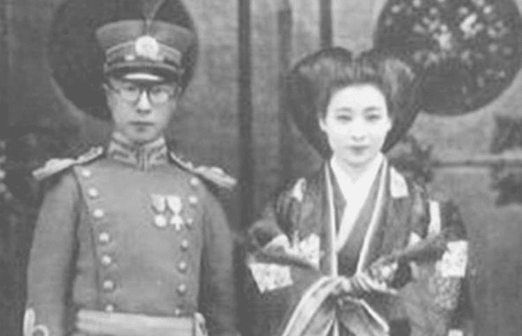 末代皇弟溥杰,迎娶日本公主,死后骨灰一半在中国,一半在日本