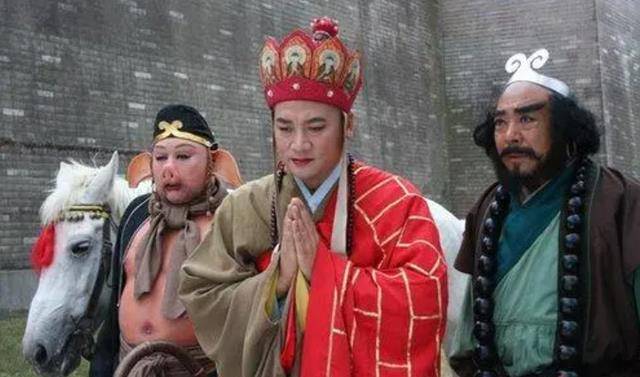《西游记》"骗"了我们36年,龙宫原来是用鱼缸拍的?真有智慧