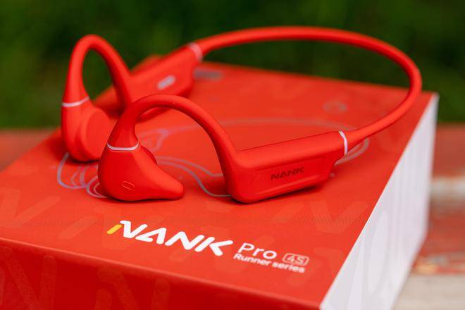 潜水耳机哪个牌子好？四个当之无愧的佳品潜水耳机分享！