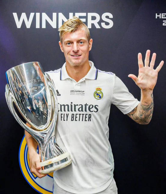 克罗斯宣布欧洲杯后退役,告别盛夏之悲