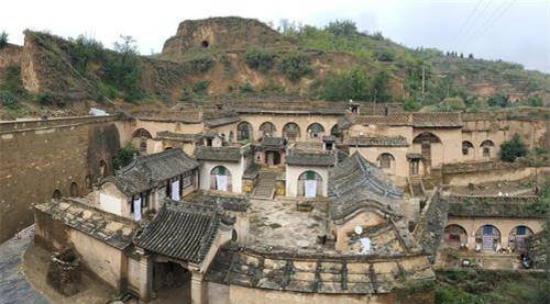 入土为安,而作为最好寄托感情的物件便是住宅和房屋,在中国的农村,有