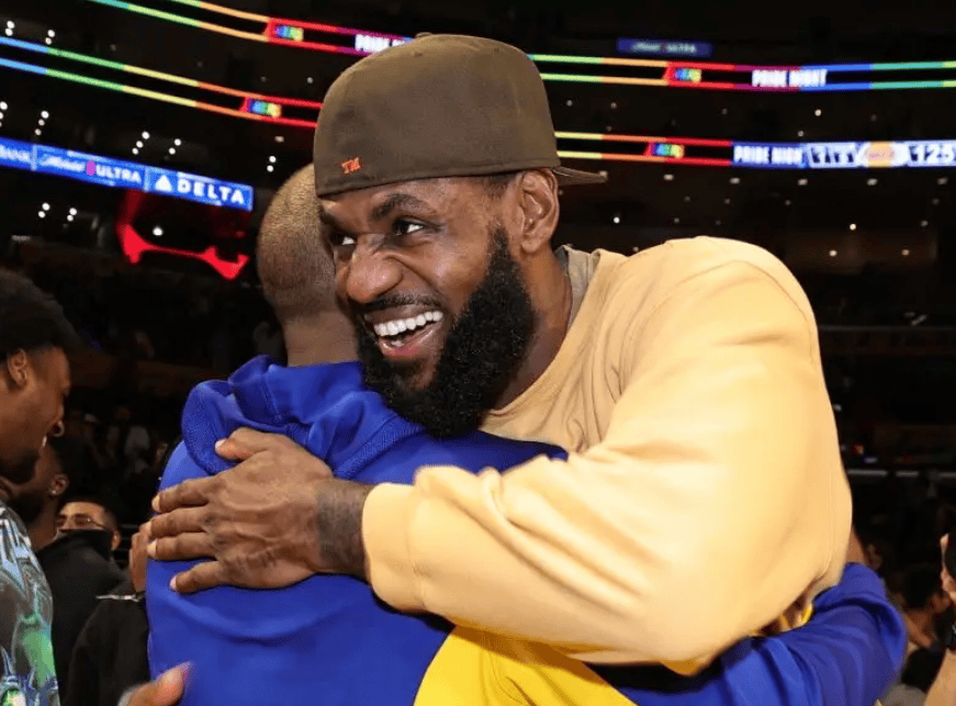 名记曝保罗或被勇士裁掉,底薪加盟湖人_詹姆斯_赛季_可能性