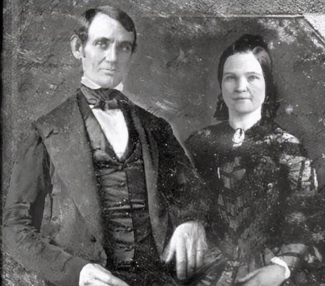 林肯总统夫人:她如愿以偿成了"第一夫人",却最终疯癫落寞而亡