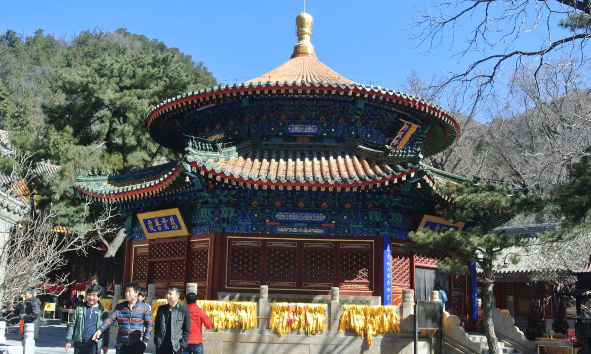 北京最大皇家寺庙,比少林寺还低调,建寺1700多年,武警全天候站岗