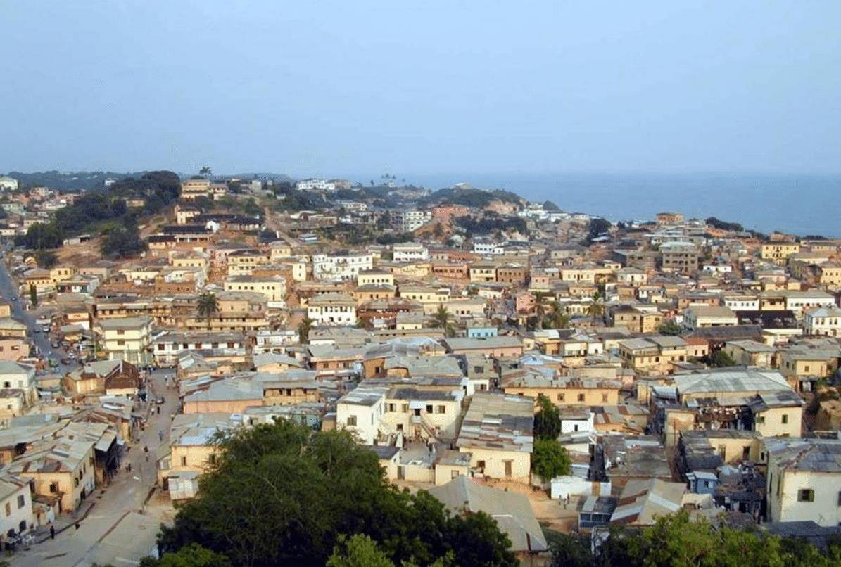 因为黄金储量比较大,加纳共和国在历史上经常被西方列强侵略.