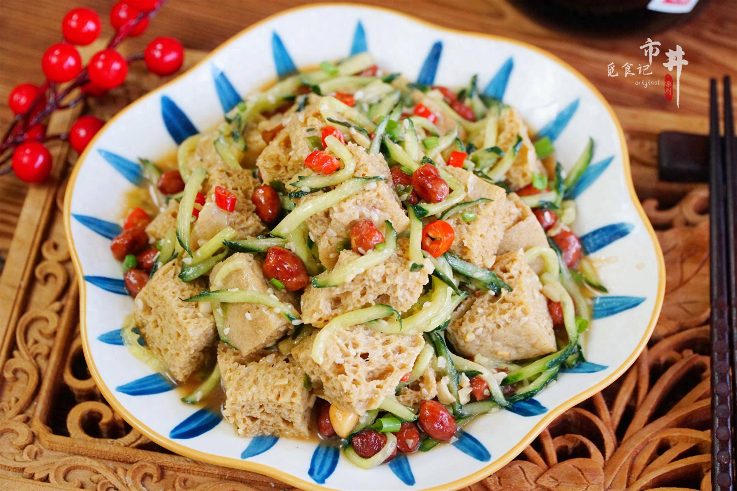 夏天做凉拌菜,这道小菜别忘了,一把面筋拌一拌,上桌特受欢迎