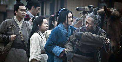 等她再次回到丈夫身边时,刘邦早已有了新欢戚夫人,人老珠黄的吕后已经