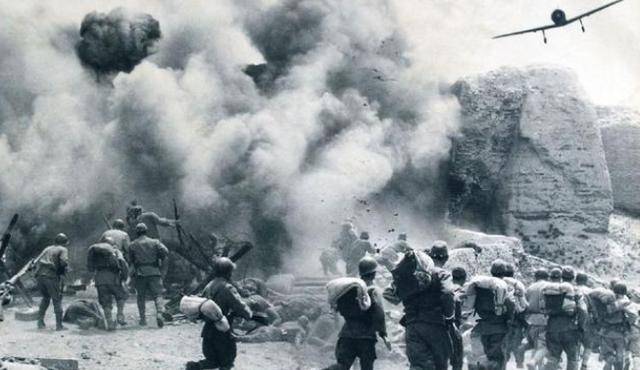 15岁少年偷偷去参军,一别71年,回到老家,106岁老母亲还在等待