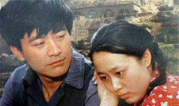 路遥用6年写出巨著,42岁病危,去世前3天含泪签下离婚书_林达_生活