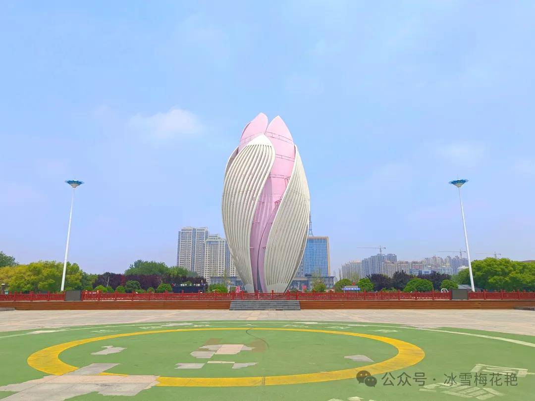 山东兰陵文化广场雕塑一览