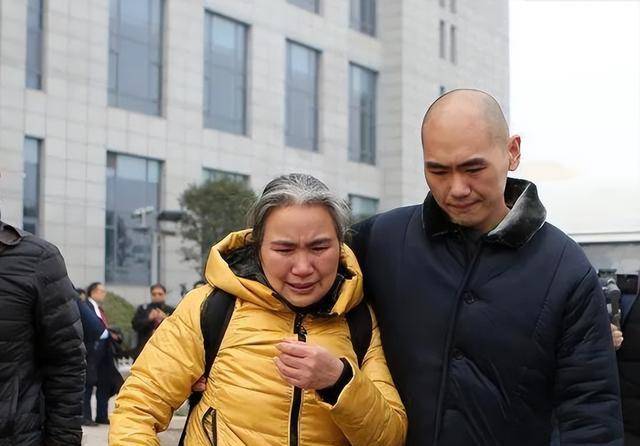 05年,山东一高中生被判无期,15年后被无罪释放,并获332万赔偿