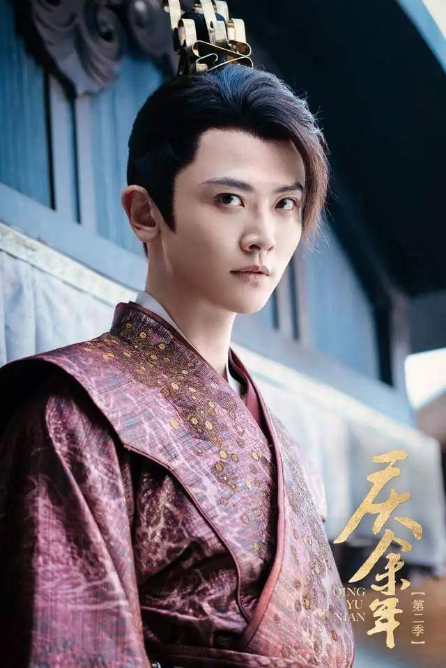 38岁的他和张若昀六搭,《庆余年第二季》中演死对头,戏外和佟丽娅是