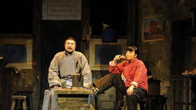 《骆驼祥子》:不同的抗争,相同的命运-祥子与虎妞的人生悲剧