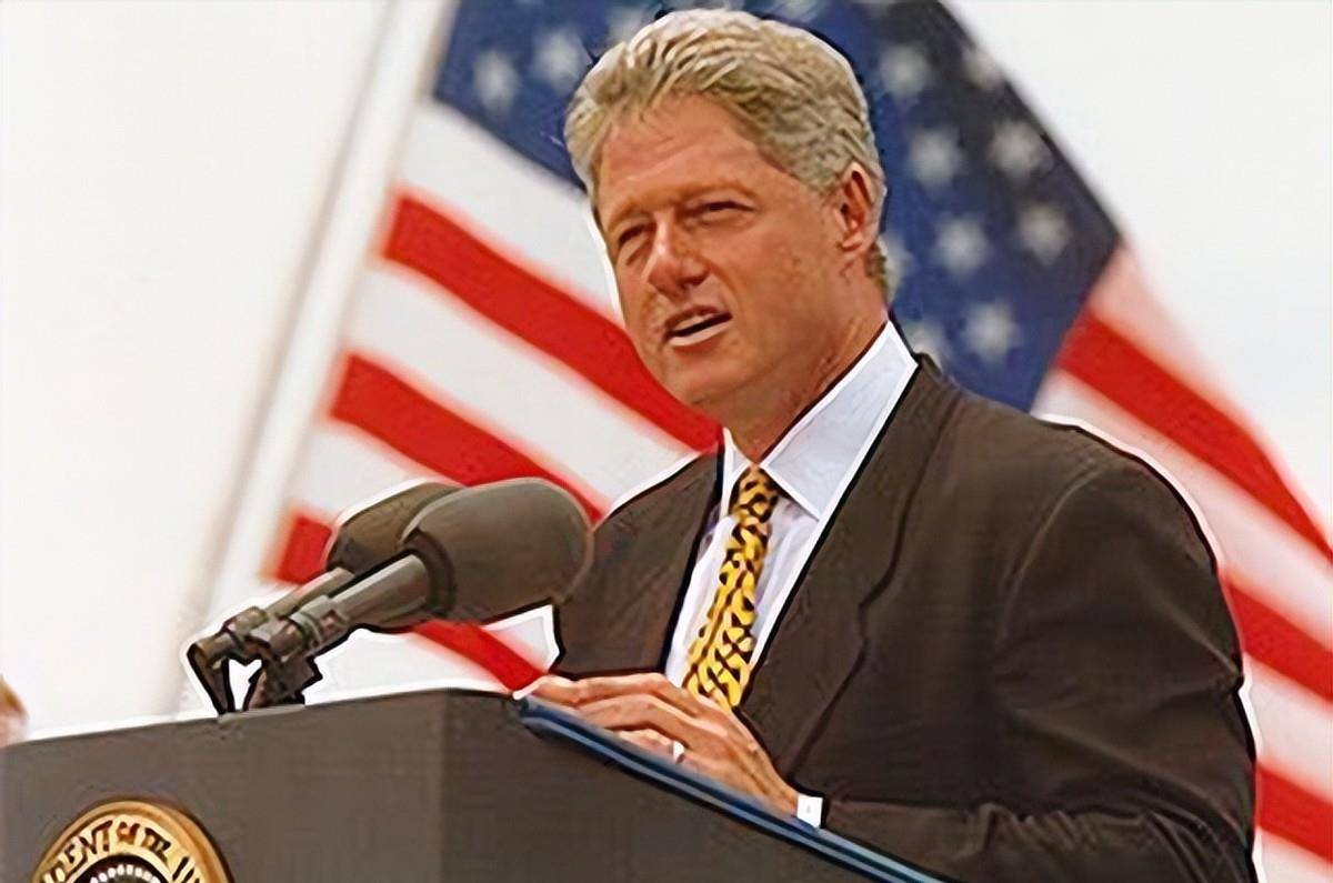 克林顿1998年访华,在北大回答学生提问,北大学生的问题问的好