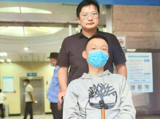 医院抱错互换人生28年,养父母为救肝癌儿子寻其亲生父母_姚策_好孩子