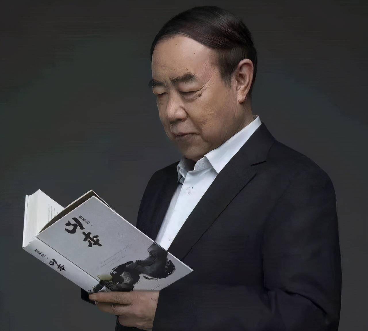 人民日报记者:贾平凹到底有多忙?