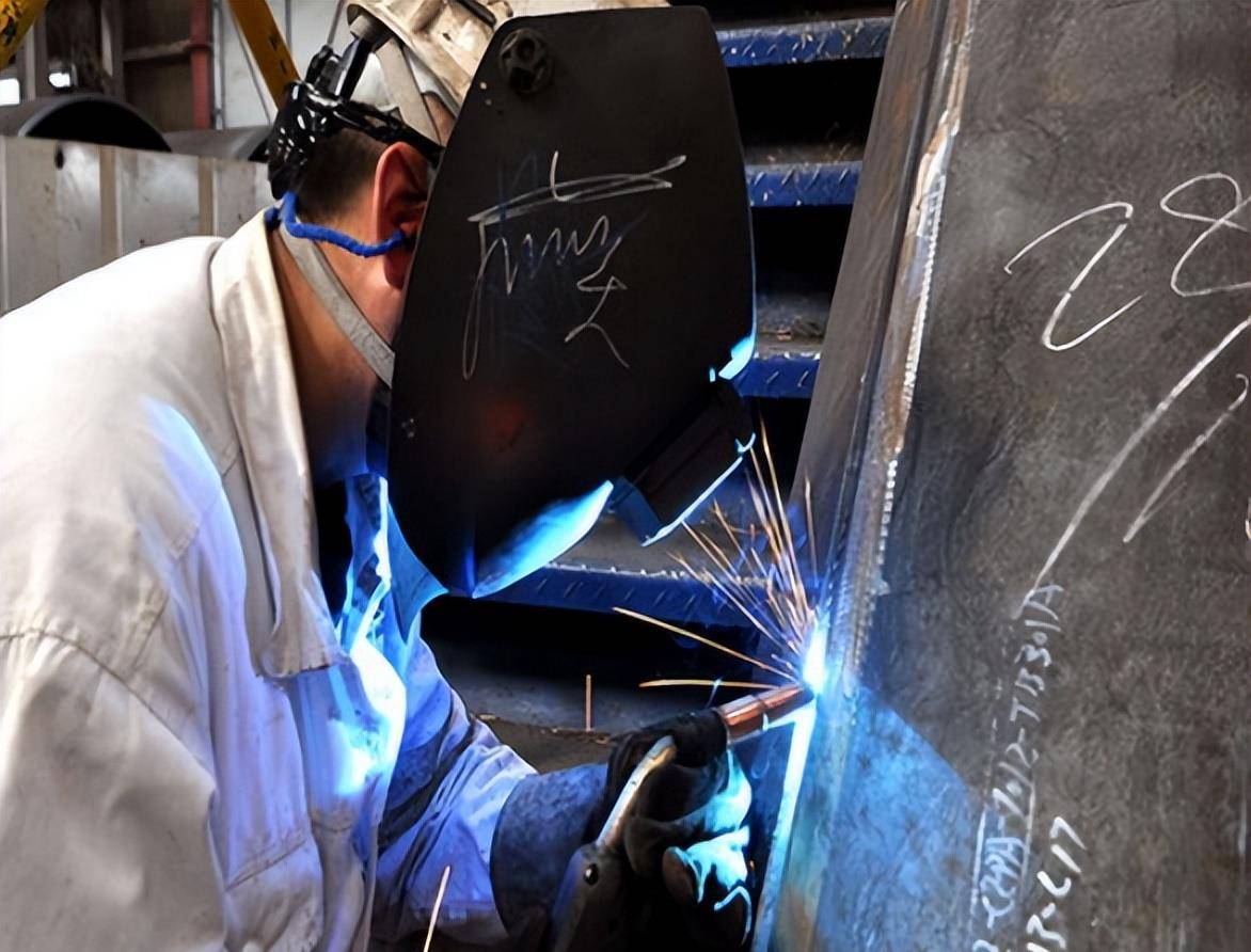 "火箭心脏焊接人"高凤林:外企年薪百万挖不走,称:我是中国人