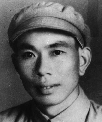 他是副兵团级,却没参与授衔,后为上海市委书记,儿女无