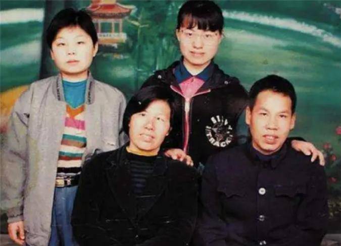 张培祥:24岁去世,北大为她在八宝山举办葬礼,撒贝宁致悼词