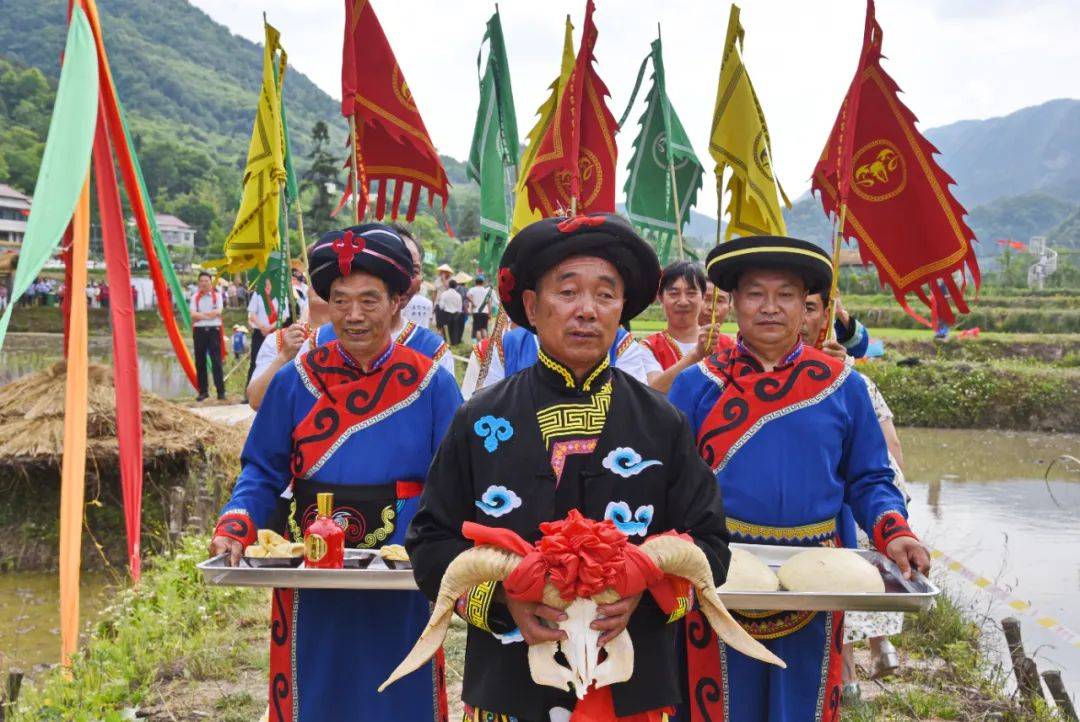 汉中宁强:插秧节里欢乐多→_活动_羌族_仪式