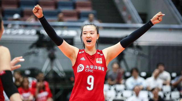 中国女排阵容调整:朱婷李盈莹搭档,庄宇珊或接替张常宁替补