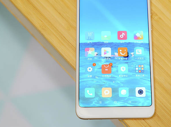 红米note5手机受消费者欢迎的另一个原因就是其优异的拍照性能.