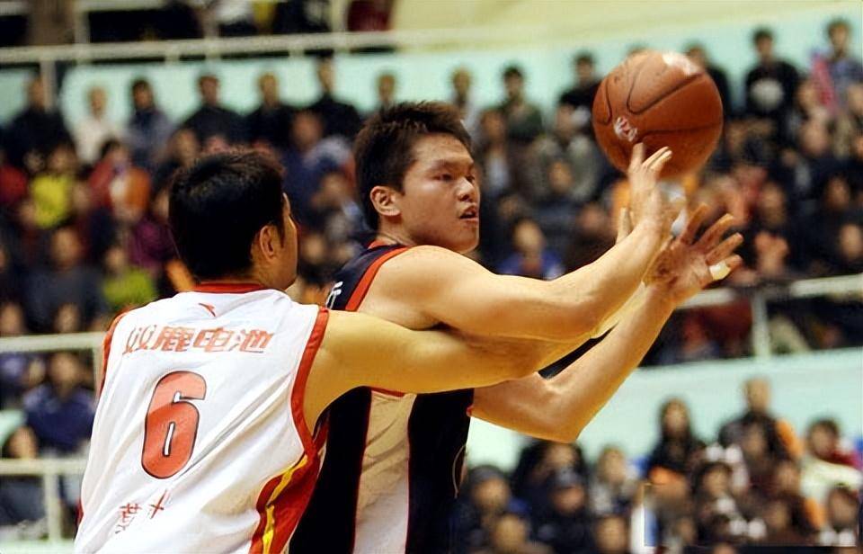 06-07赛季总决赛,他们输给八一队后,广东宏远迅速成长为cba霸主,之后6