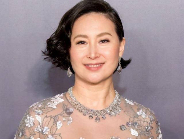 赌王家族不止何鸿燊一个"情种",起底二房长女何超琼情史