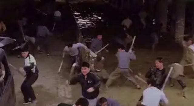 要知道,自己的赌场被暴徒洗劫,损失的可不仅仅是金钱这么简单,今后这