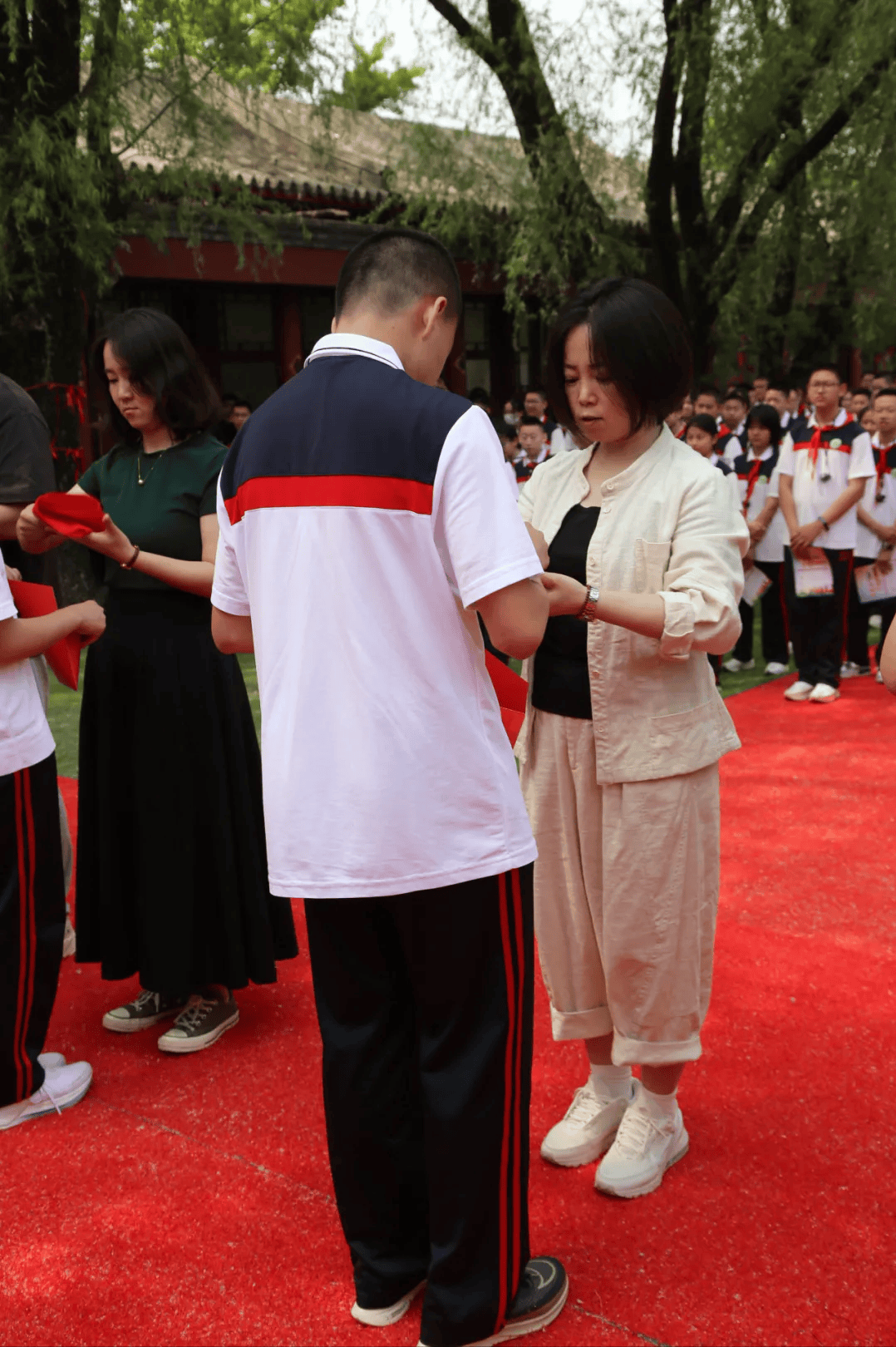 北京市大兴区第一中学初二年级举行十四岁青春礼主题仪式