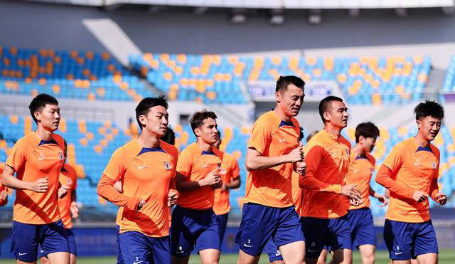 中超山东泰山vs浙江队:贾德松面对莱昂纳多,克雷桑国文pk奥乌苏