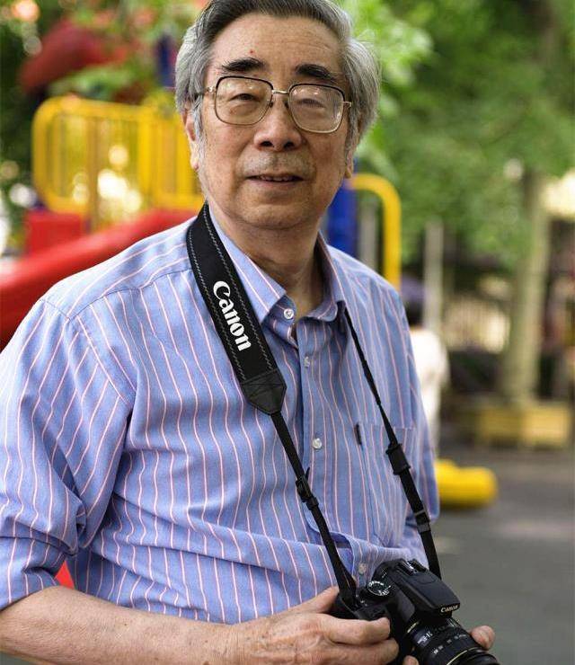 与鲁迅的关系莫逆,章贵被鲁迅的儿子周海婴推荐到了"鲁迅纪念馆"工作