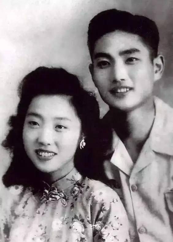 曾是百炼钢,化为绕指柔:98岁的抗战老兵,为亡妻画下六十年往事_饶平