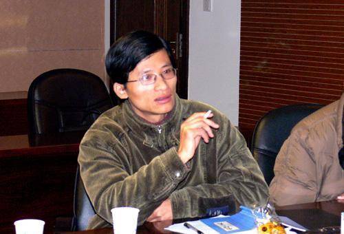 董岗彪,1973年出生于山东济宁,从小家庭非常贫困,也是常熟理工学院的