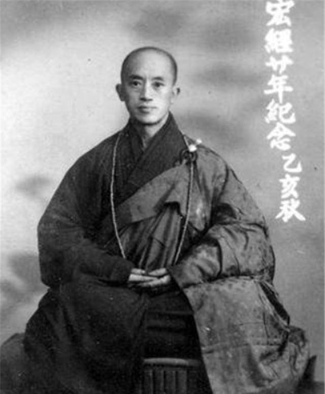 海灯法师,77岁当众示范"二指禅",一个骗了国人的少林寺高手?