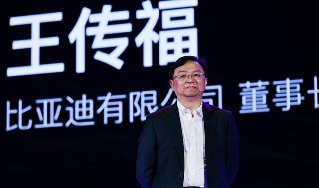 吕向阳:借200万给表弟创业,表弟成中国首富后,大手笔还他200亿